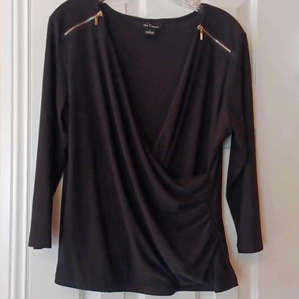 *Black Zipper Top LRG